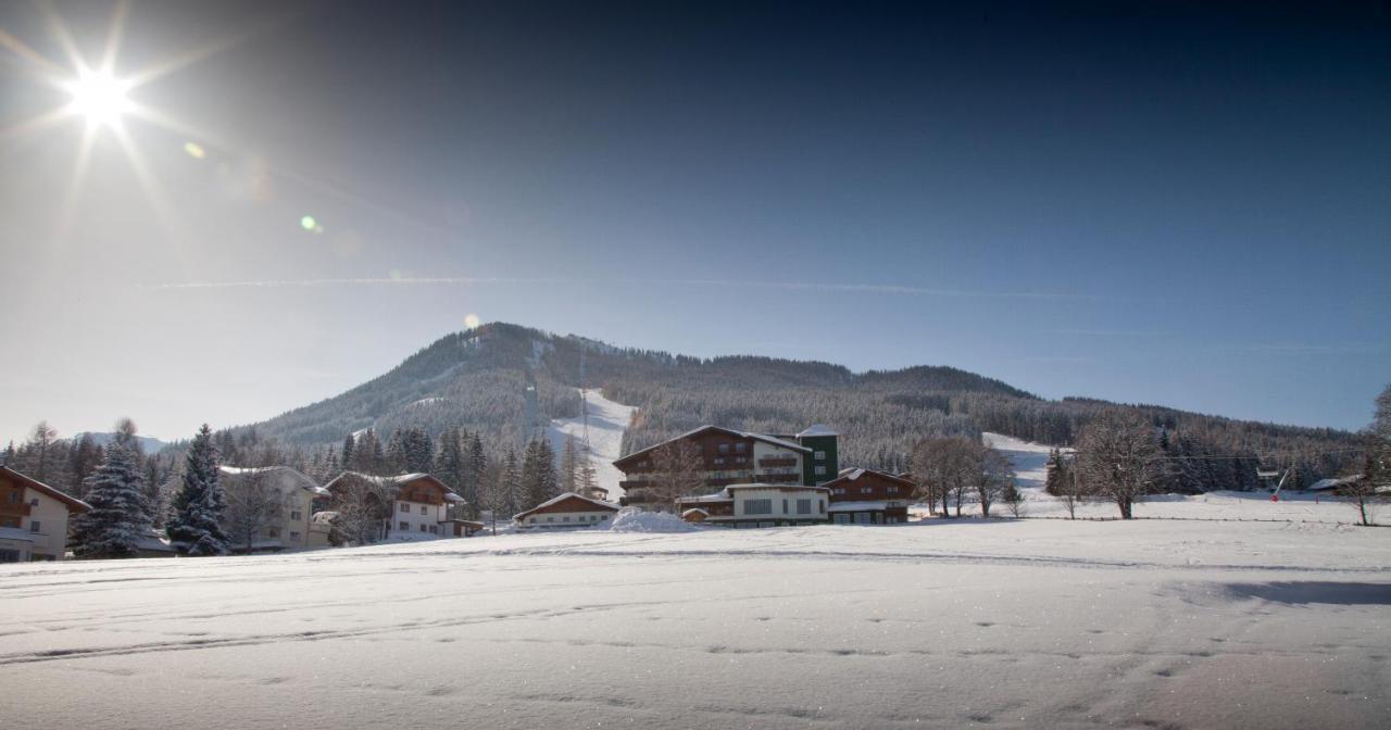 Hotel Waldfrieden Шладминг Экстерьер фото